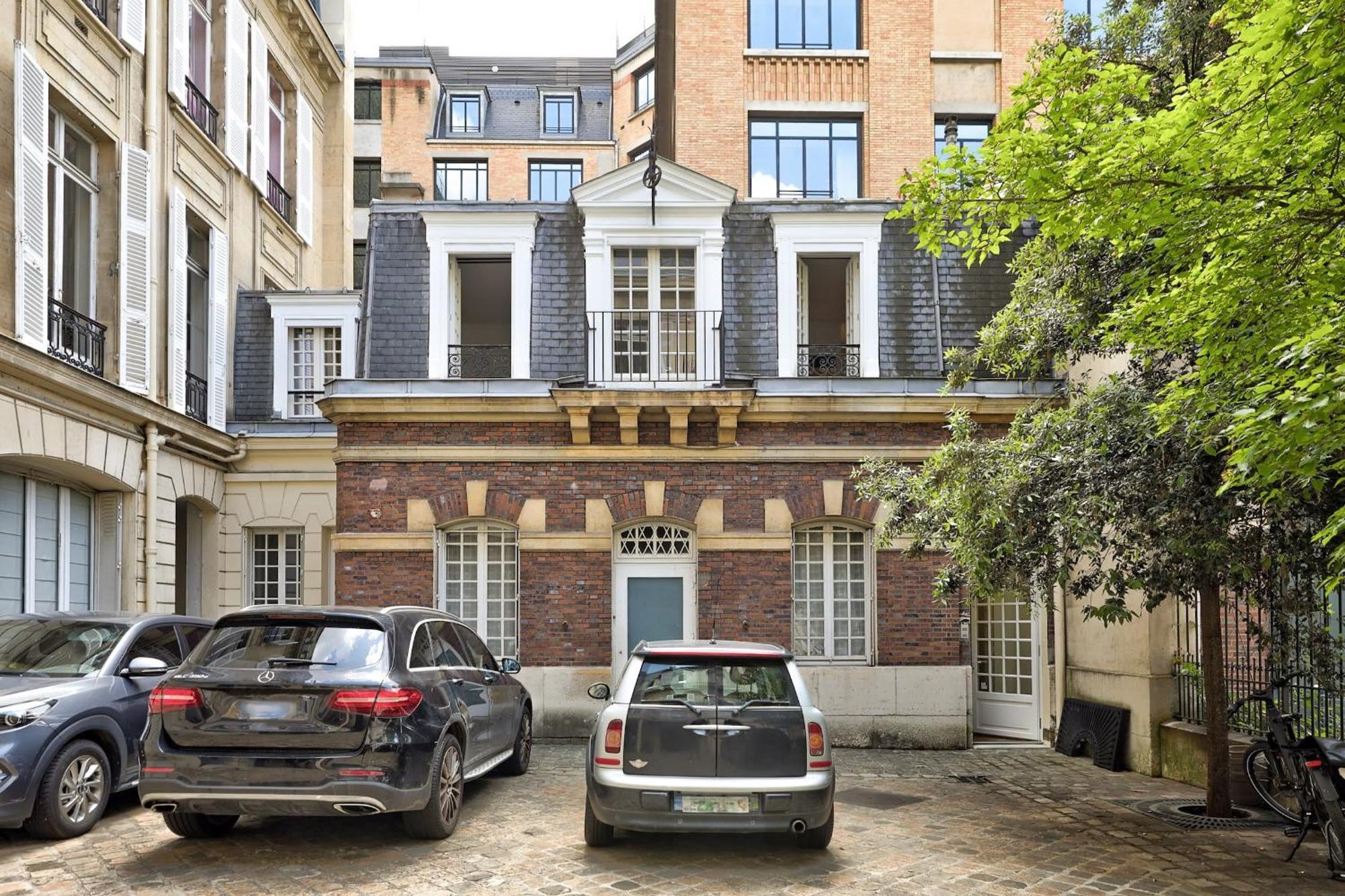 Champs-Elysees - 2Br With Balcony - Cityapartmentstay Parijs Buitenkant foto